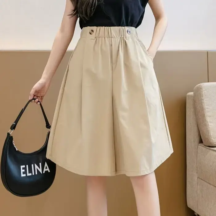 Bermuda demi-jupe femme élégante avec plis, mixte coton-polyester, ajustement lâche, taille élastique, pour l'été, kaki, noir, vert, style décontracté mais sophistiqué, pour les femmes, idéale pour les occasions estivales