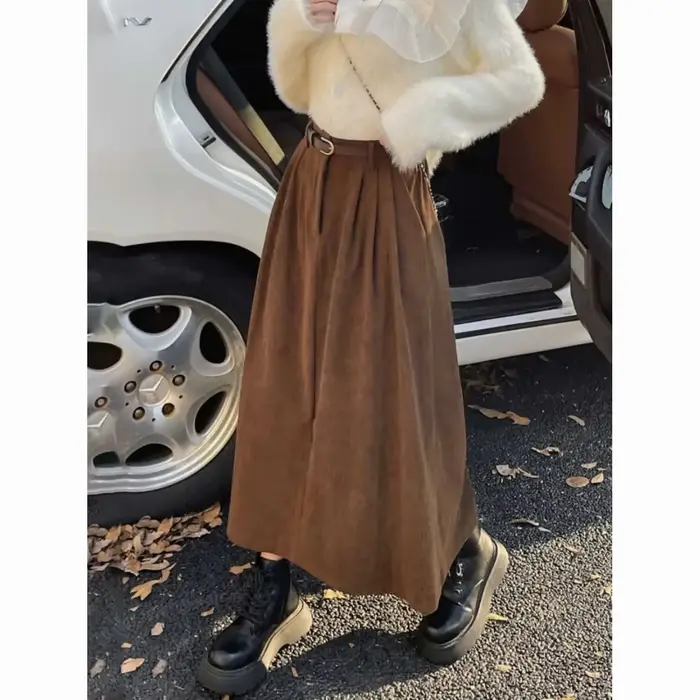 Jupe midi en velours côtelé pour femme