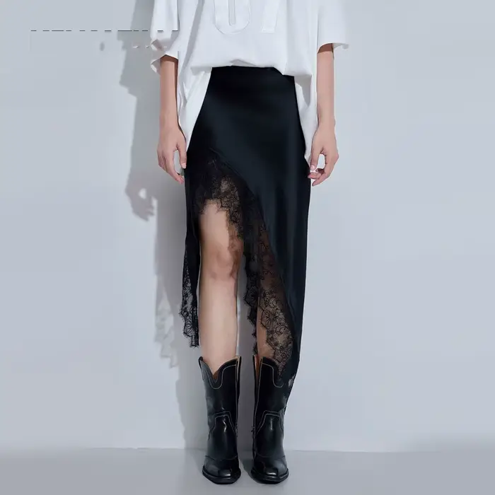 Été noir Satin Jupe Midi femmes dentelle Patchwork Jupe asymétrique taille haute fente couleur unie 