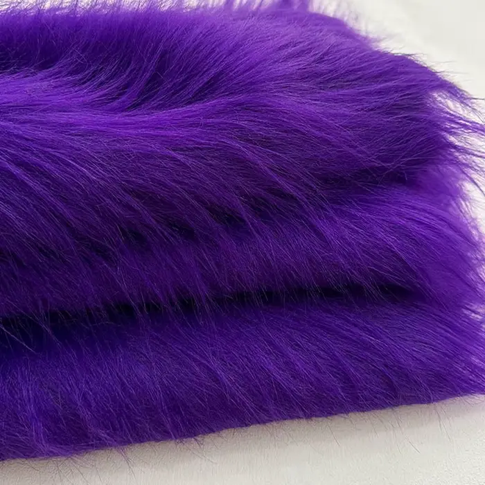 Tissu en fausse fourrure à poils longs pour artisanat et décoration intérieure polyester résistant à la déchirure matériaux de bricolage et hand made DIY occasionnels