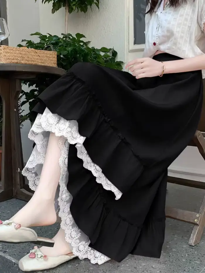 Jupe trapèze en dentelle rose élégante pour femmes, romantique et décontractée, idéale pour l'été et les occasions spéciales