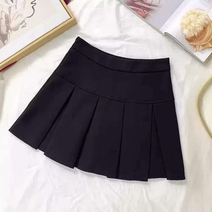 Jupe courte plissée grise taille haute pour femme