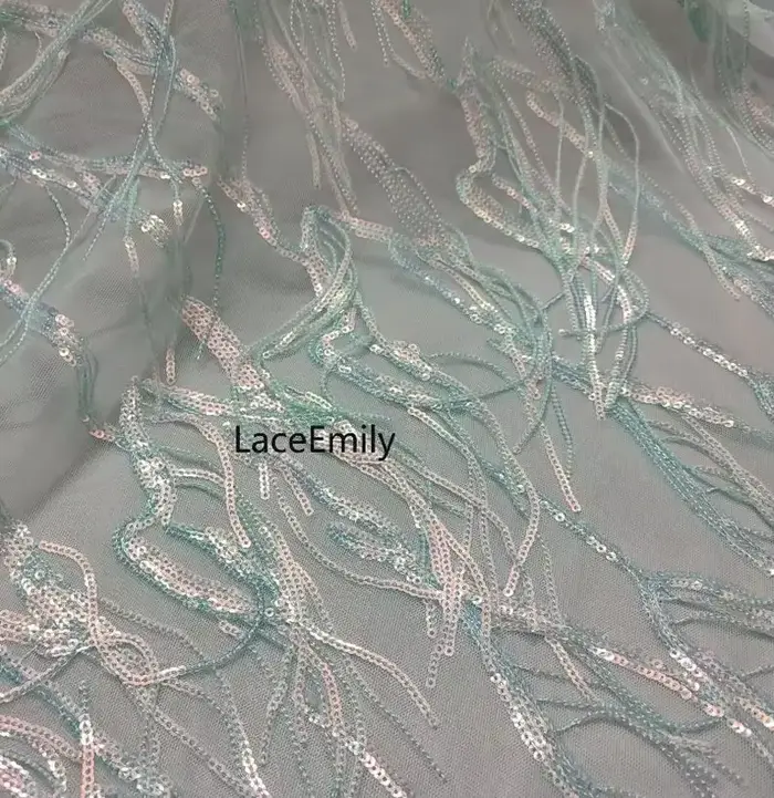 Robe Tutu en dentelle brodée à franges