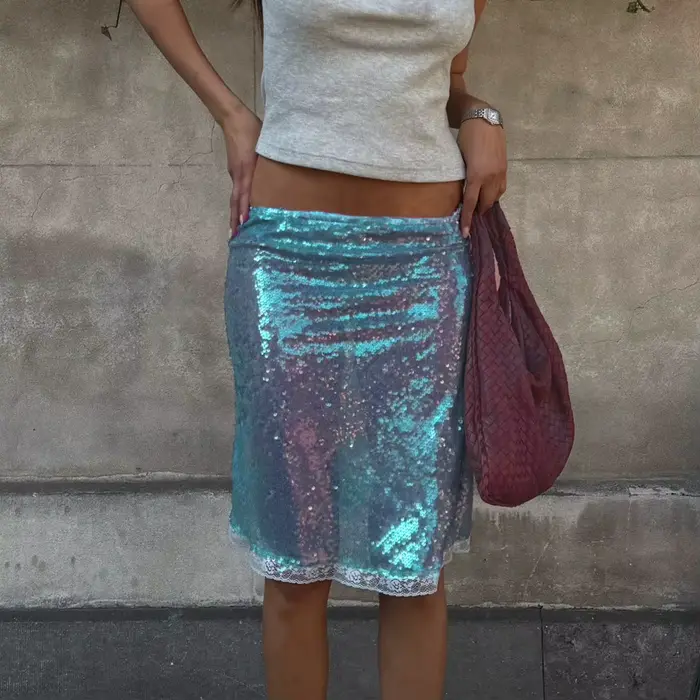 Jupe crayon mi-longue transparente à paillettes scintillantes
