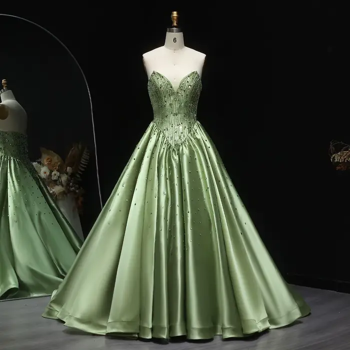 Robe de soirée longue en satin vert Sharon Said, drapée, luxueuse, ornée de perles, sans bretelles,