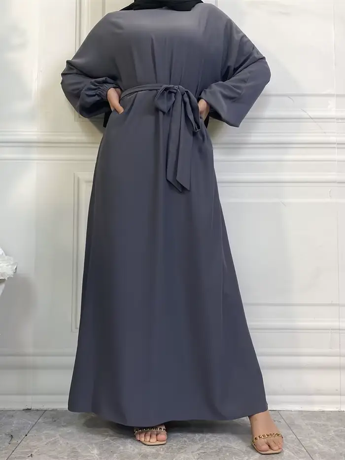 Robe musulmane à manches longues Abaya Style Simple vêtements pour femmes couleur unie Golfe Abayas