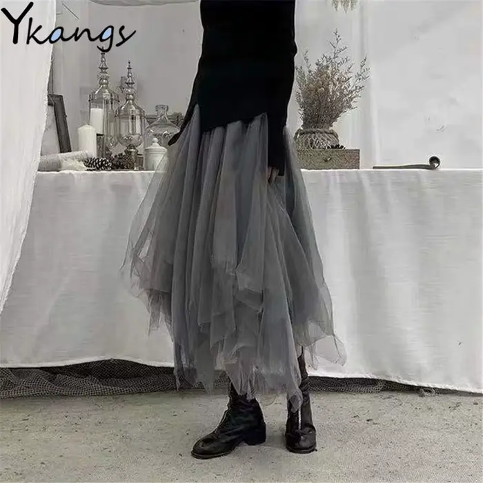 Jupes longues plissées irrégulières en tulle gris gothique
