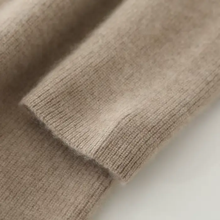 Robe à col roulé en laine mérinos
