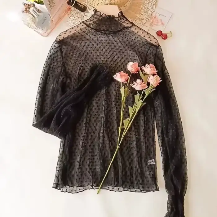 Blouse transparente en dentelle fine pour femmes, décontractée et élégante, idéale pour les soirées estivales et les événements spéciaux