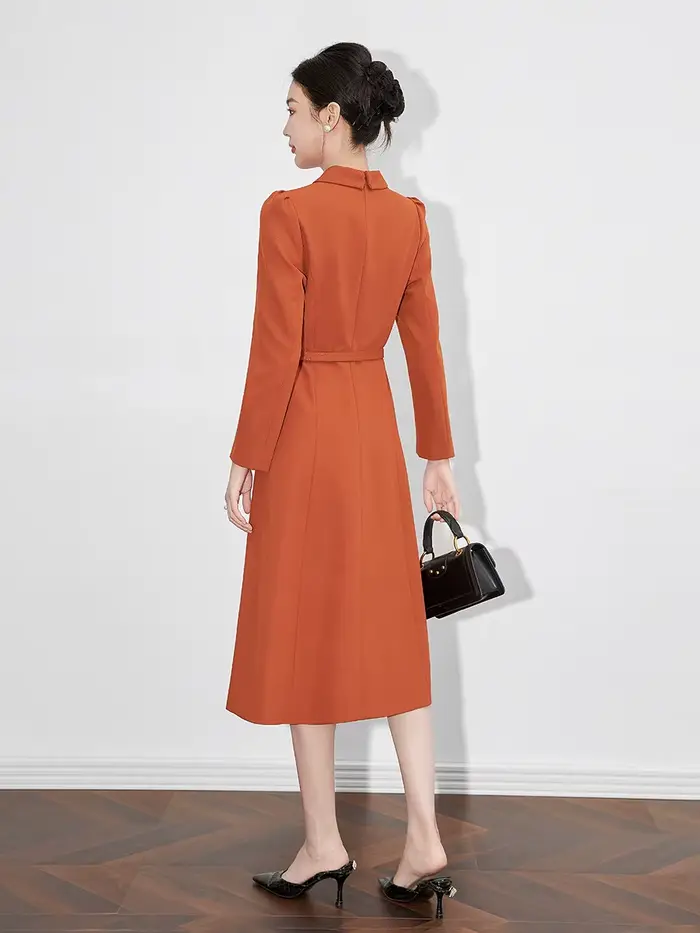 Robe longue à col rabattu pour femme avec ceinture à boutonnage simple
