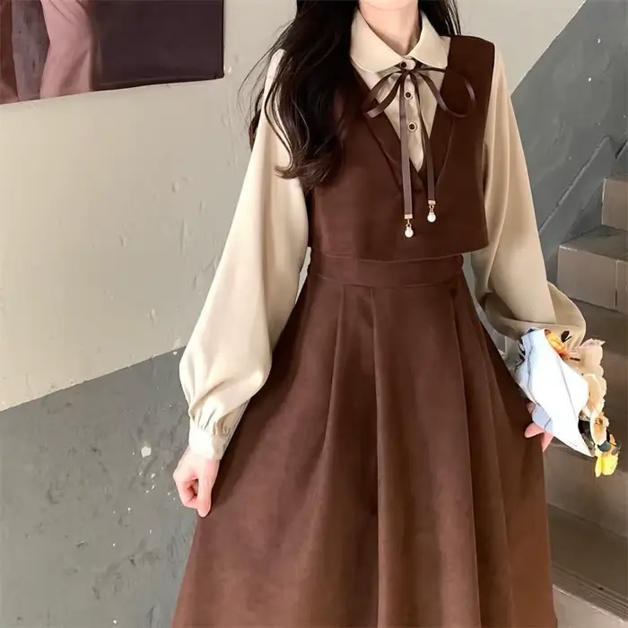 Robe longue élégante en velours côtelé à carreaux