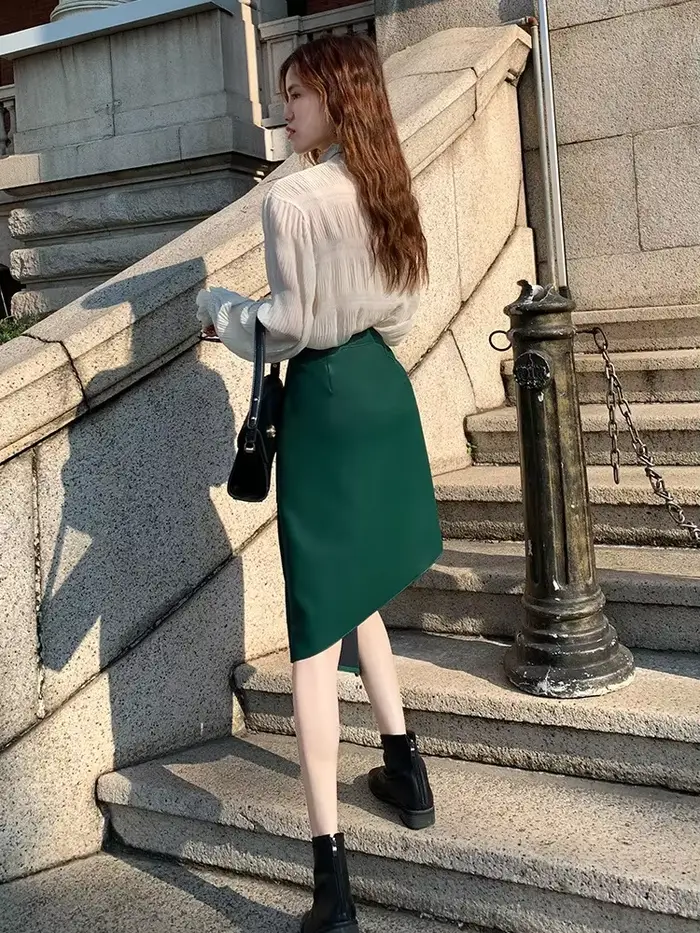 Jupe irrégulière taille haute en peau de mouton véritable pour femmes