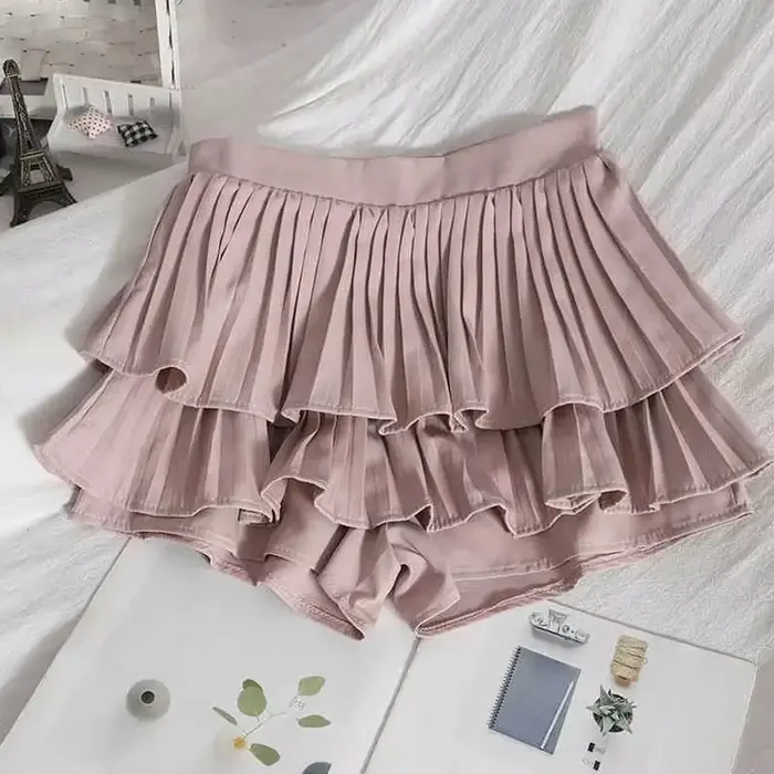 Jupe mini plissée noire style grunge avec short intégré à double ceinture