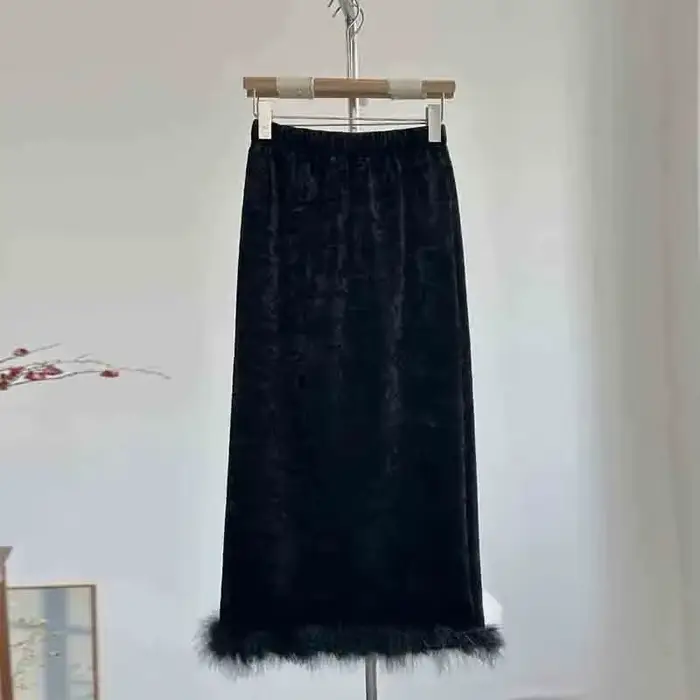 Jupe mi-longue de style chinois avec épissage de velours, jupe étreignant la hanche, velours ajouté 