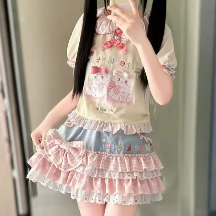 Ensemble jupe Harajuku Y2k style Lolita japonais Kawaii pour femmes avec t-shirt imprimé chat et jupe gâteau mini pour occasions spéciales et quotidienne