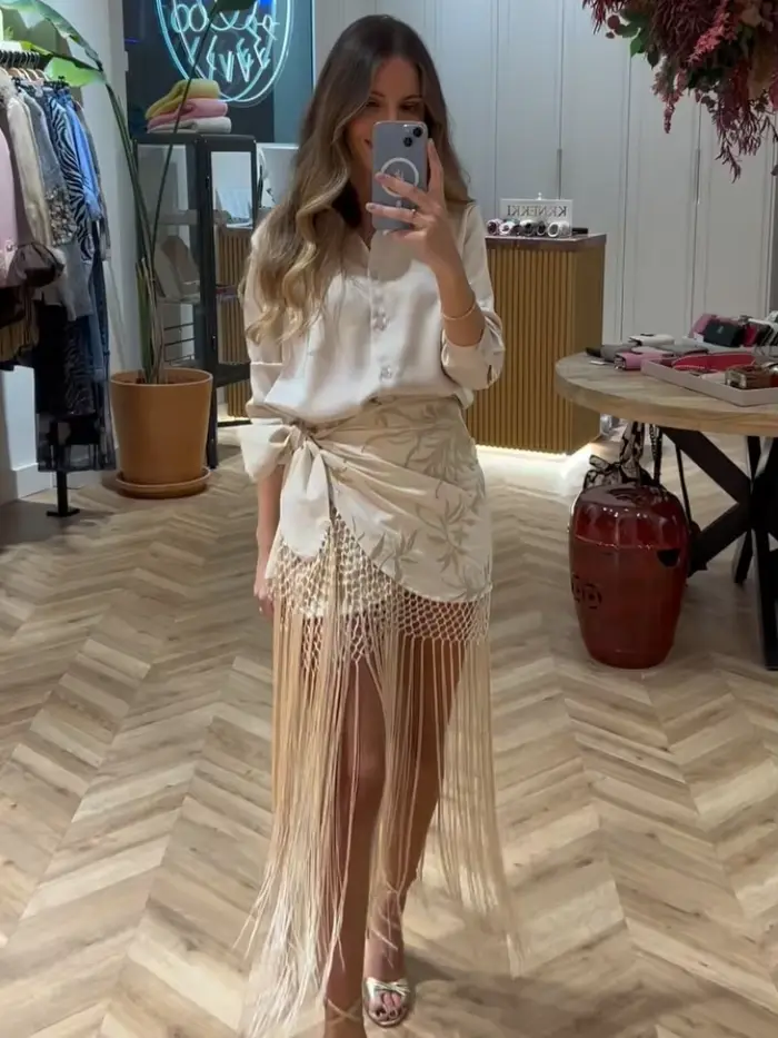 Mode gland brodé jupe élégante femmes maille à lacets court Kilt 2025 été nouveau Chic femme plage vacances Street Wear