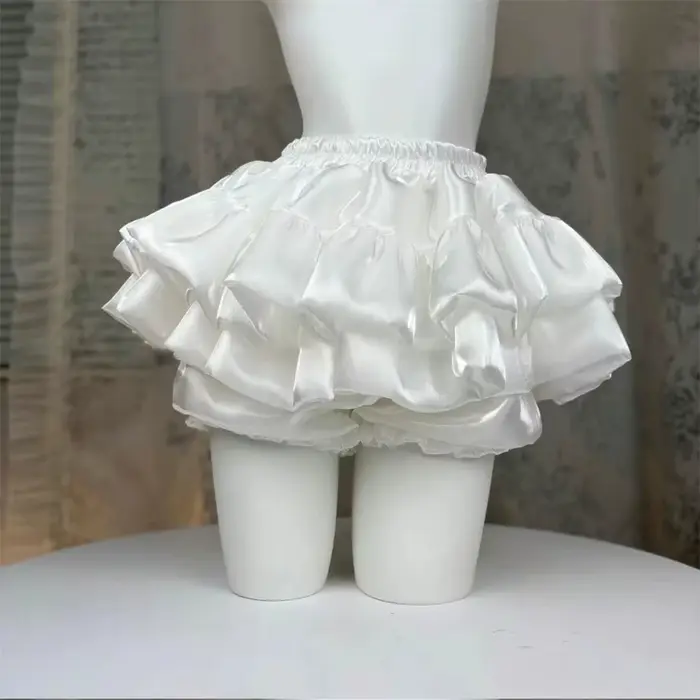 Nouvelle jupe courte décontractée en satin doux à taille élastique pour femme, jupe d'été chic blanc