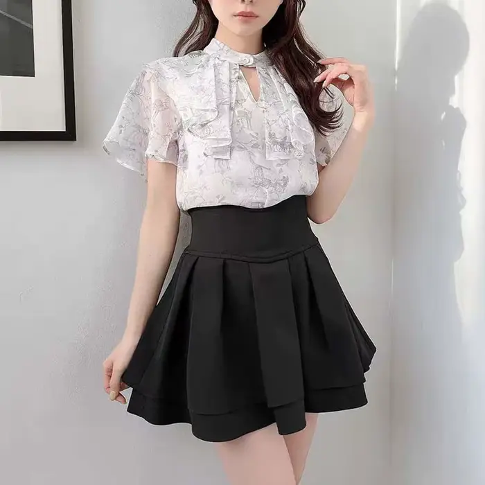Jupe courte noire taille haute coupe trapèze avec fermeture éclair arrière et volants, style Y2K, mo