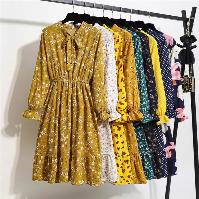 Robe mi-longue à manches longues pour femmes, style coréen, silhouette A-line, matériau coton-acétate-polyester, coupe régulière, décolleté arc, impression en relief, pour automne-hiver, occasions de bureau et de soirée, cadeau idéal pour femmes
