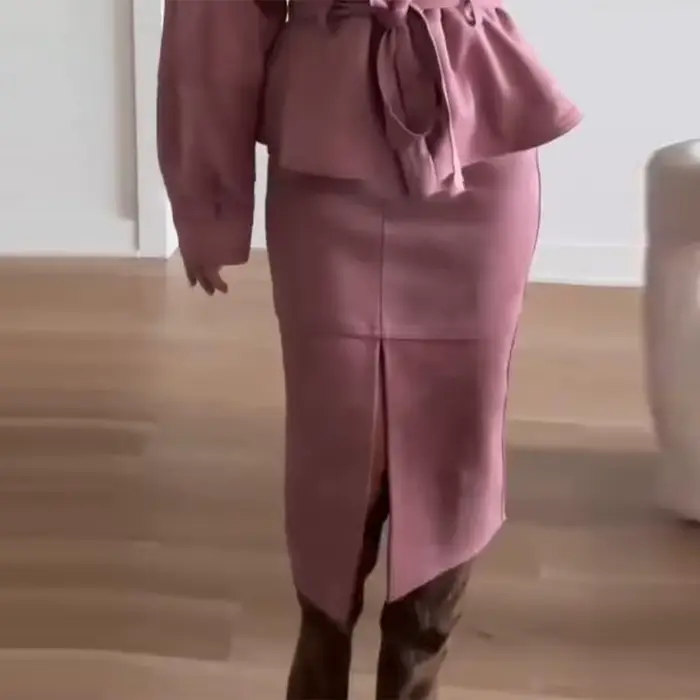 Ensemble tailleur jupe 2 pièces élégant pour femme en suède, avec veste à col revers et ceinture à l