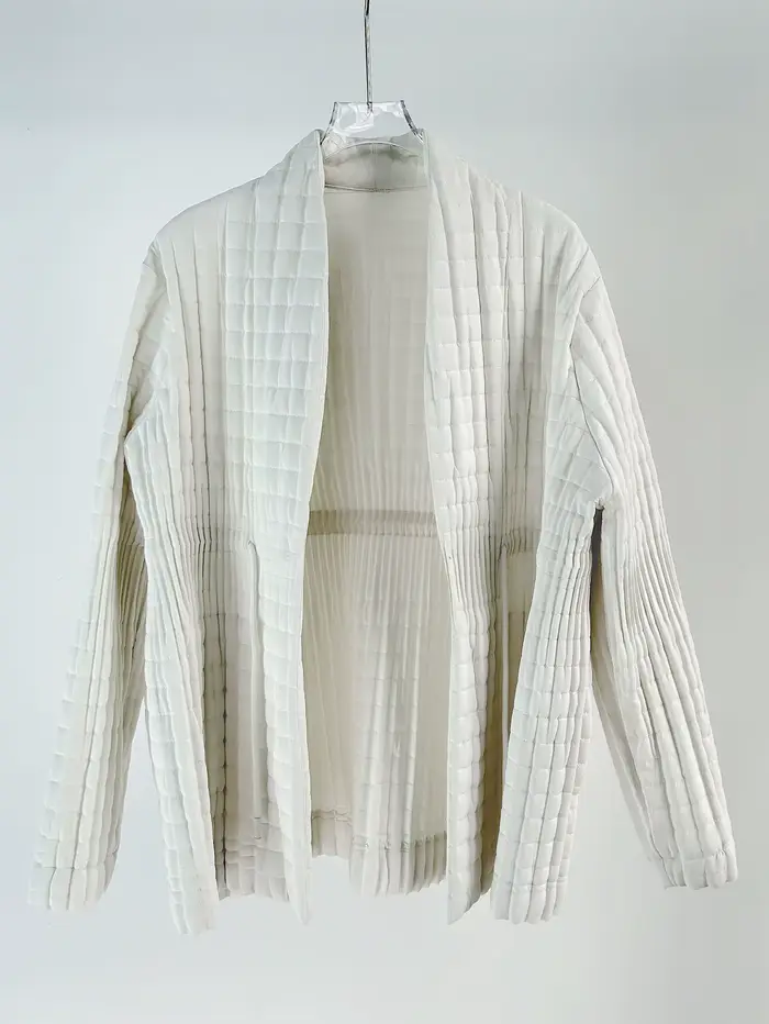 Ensemble manteau et jupe plissée noir et blanc