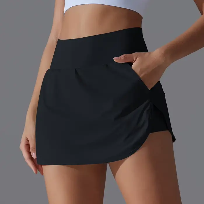 Jupe-short de tennis pour femmes avec poches, respirante et polyvalente pour yoga, badminton, golf et entraînement sportif