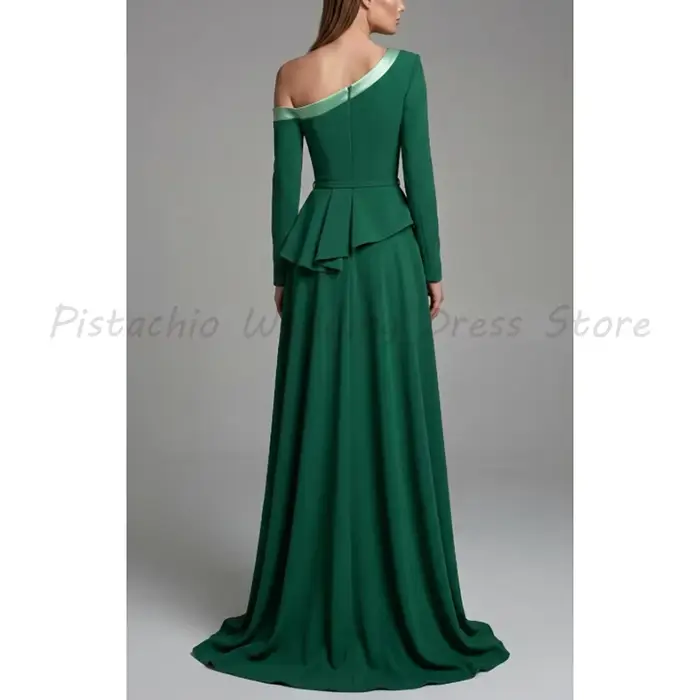 Robe de soirée verte asymétrique en satin pour soirée officielle avec train de balayage et décolleté d'une épaule pour femmes de tous âges