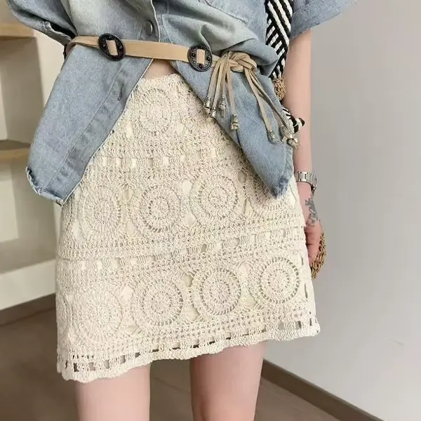 Nouvelle jupe en dentelle ajourée taille haute polyvalente effet rajeunissant