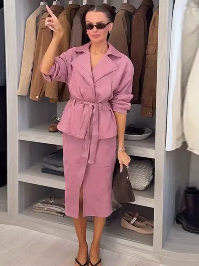 Ensemble tailleur jupe 2 pièces élégant pour femme en suède