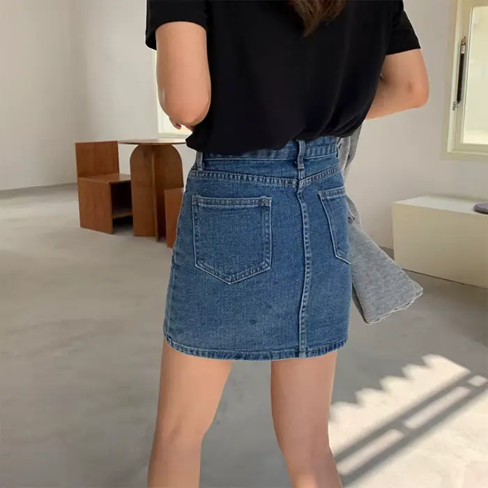 Jupe courte amincissante taille haute