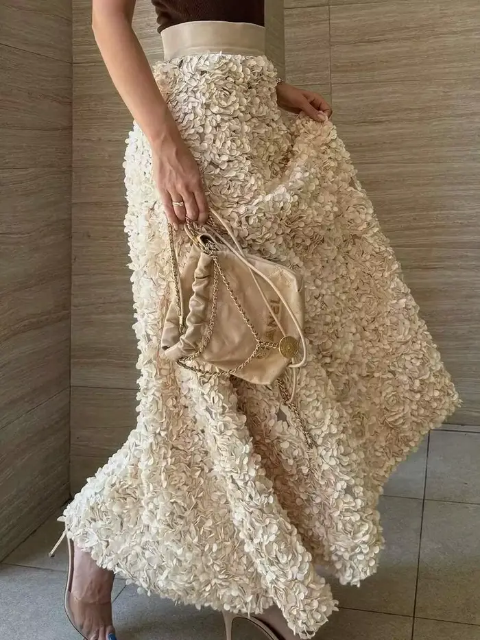 Robe de soirée élégante en acétate et lin pour femmes, design vintage, mini longueur, idéale pour cérémonies et soirées de gala