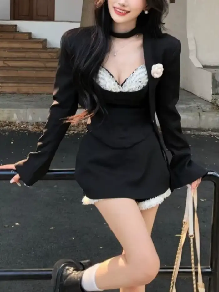 Ensemble jupe amincissante élégante française pour femmes, style INS, chic et doux, design ajusté, e