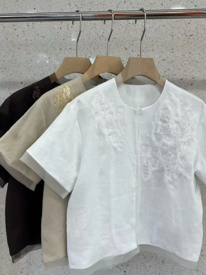 Ensemble jupe à manches courtes en lin brodé de perles