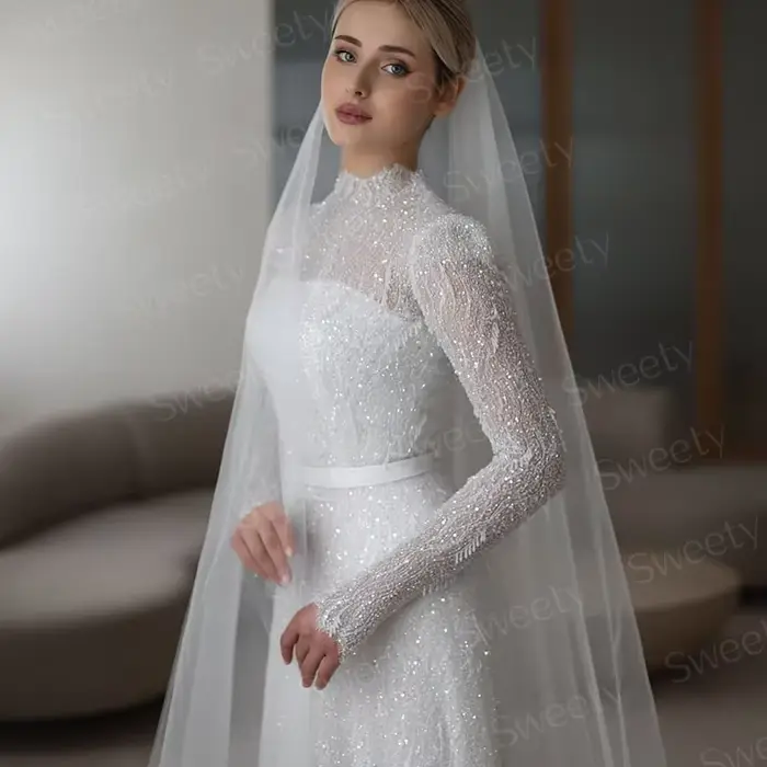 Robe de Mariée en Dentelle Brodée à Manches sulfet Col Haut