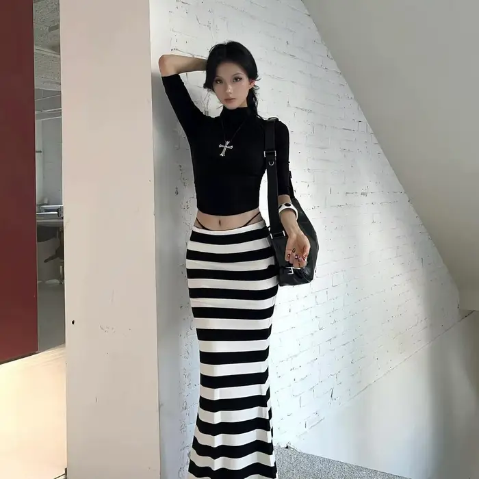 Jupe rayée noire et blanche 2026, robe sirène ajustée pour l'automne, haut slim style Spice Girl