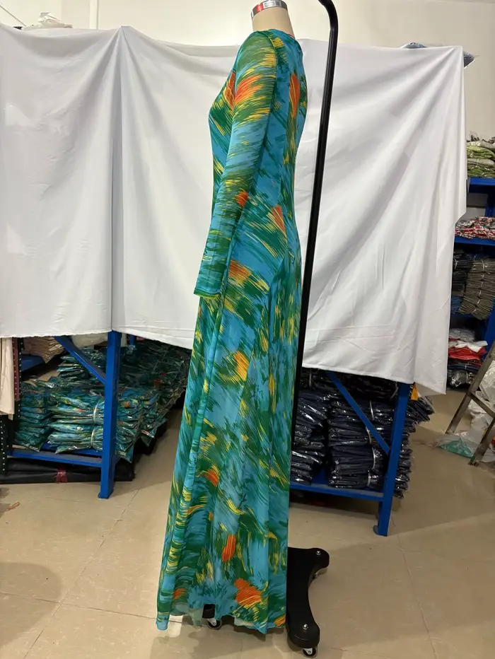 Robe longue pour femme imprimée style Y2K streetwear col en V manches longues élégante pour soirée fête travail 2026