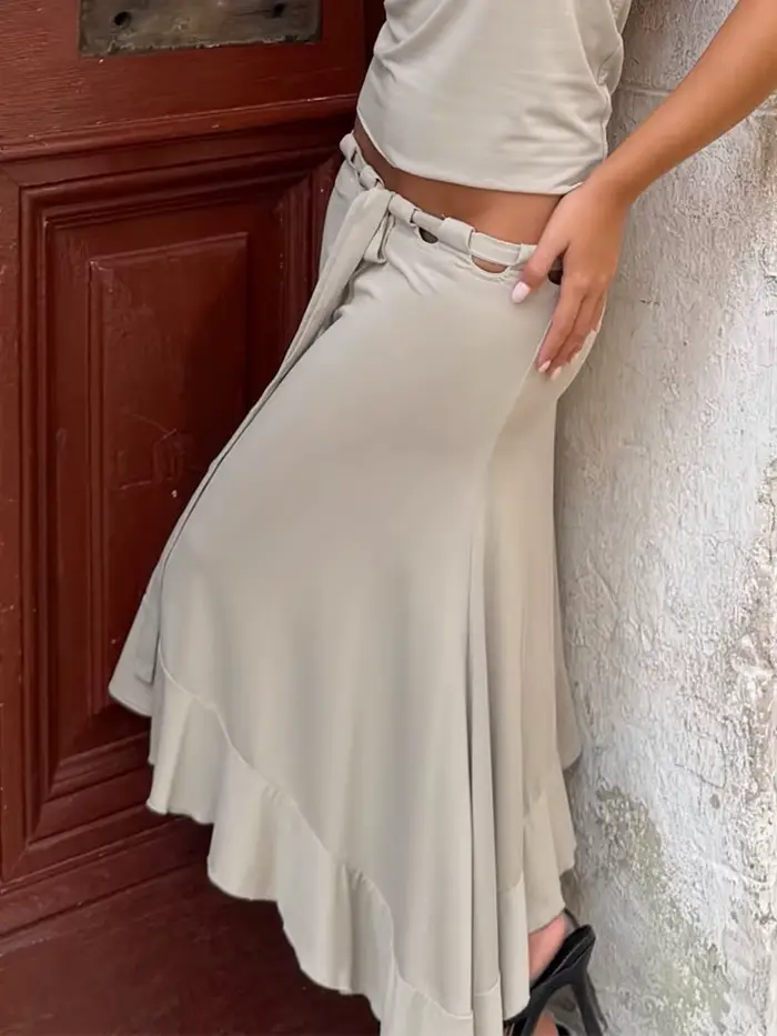 Jupe courte asymétrique à volants Tornova style vintage décontracté pour femmes été et soirées occasions spéciales