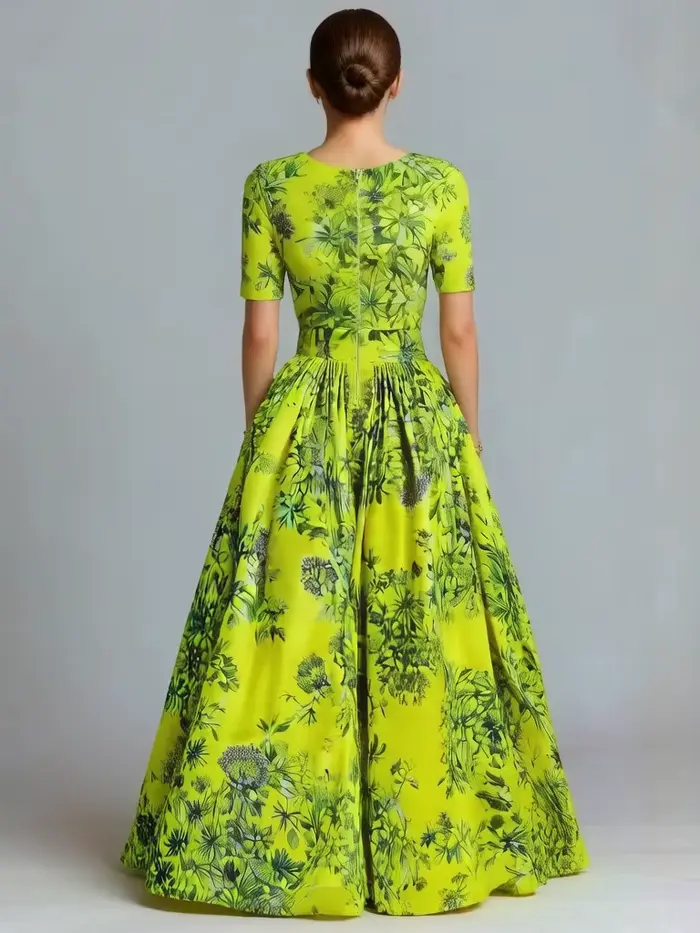 Robe amincissante en polyester pour femmes style trapèze élégante et polyvalente pour tous les jours et les événements spéciaux