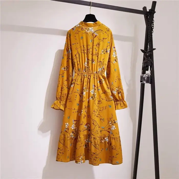 Robe mi-longue à manches longues pour femmes, style coréen, silhouette A-line, matériau coton-acétate-polyester, coupe régulière, décolleté arc, impression en relief, pour automne-hiver, occasions de bureau et de soirée, cadeau idéal pour femmes