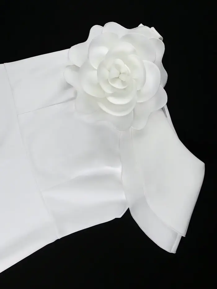 Robe mi-longue blanche à manches courtes pour femmes