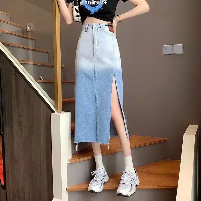 Jupe en jean taille haute avec fente chic et élégante pour femmes, occaions printemps été, mi-mollet, polyester acétate coton, bouton, non extensible
