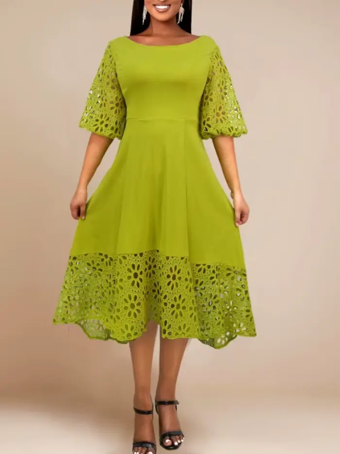 Robe Verte Élégante pour Femmes 2025 Col Rond Patchwork de Dentelle Ajourée Manches Courtes Bouffantes Ligne A Plissée Chic Bureau Fête Occasions Spéciales