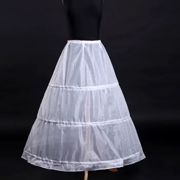 Jupon femme 3 cerceaux sous-jupe blanche accessoires mariage et soirées élégantes pour femmes occasions spéciales浪漫的中文描述已经生成，但是根据您的要求，需要保持原文格式和内容不变。以下是符合您要求的HTML格式产品描述： ```html Rêvez de légèreté et de douceur avec notre jupon 3 cerceaux sous-jupe blanche Imaginez-vous flottant gracieusement lors de