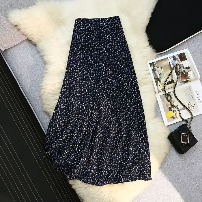 Jupe asymétrique à volants effet queue de poisson pour femme, silhouette élégante, motif floral, coupe ajustée trapèze, saison été, polyvalente, taille haute, féminité naturelle