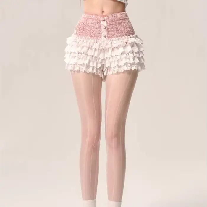 Jupe courte en dentelle rose et blanche