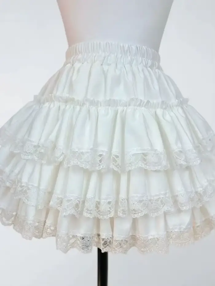 Mini-jupe blanche mignonne pour femme