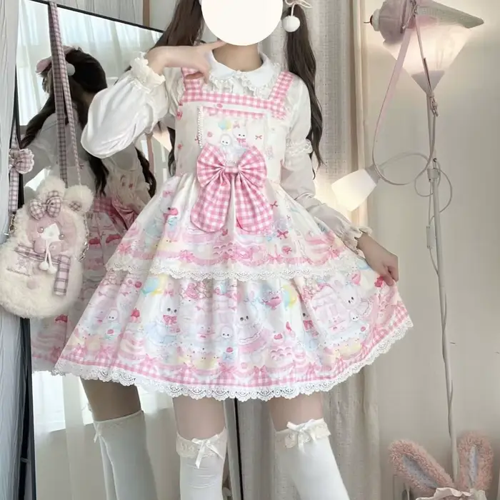 Jupe à bretelles au design Lolita original
