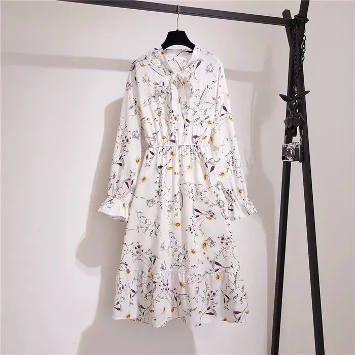 Robe mi-longue à manches longues pour femmes, style coréen, silhouette A-line, matériau coton-acétate-polyester, coupe régulière, décolleté arc, impression en relief, pour automne-hiver, occasions de bureau et de soirée, cadeau idéal pour femmes