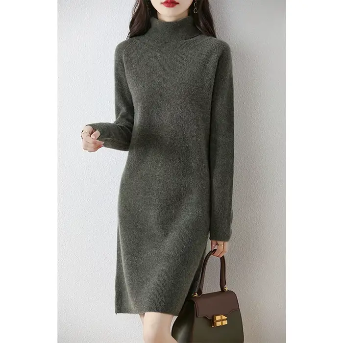 Robe à col roulé en laine mérinos