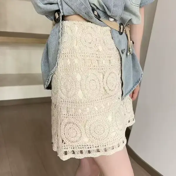 Nouvelle jupe en dentelle ajourée taille haute polyvalente effet rajeunissant